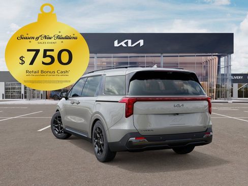 New 2025 Kia Carnival SX image 4