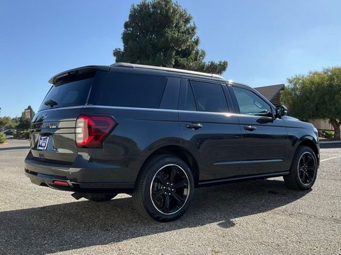 Certified 2024 Ford Expedition Limited image 86