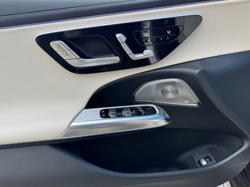 New 2026 Mercedes-Benz E 450 4MATIC Sedan image 11