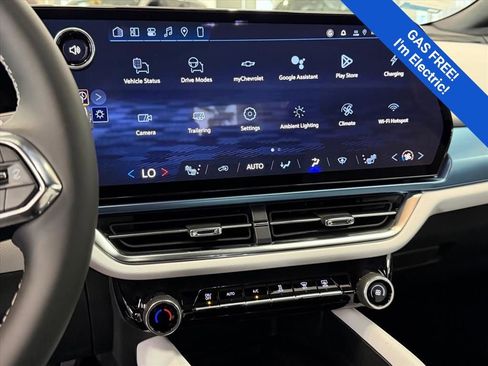 New 2026 Chevrolet Equinox EV LT FWD image 11