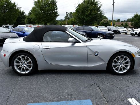 Used 2006 BMW Z4 3.0i image 6