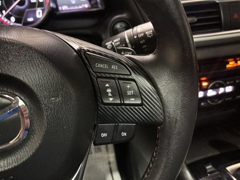 Used 2014 MAZDA MAZDA3 s Grand Touring w/ Technology Package FWD image 17