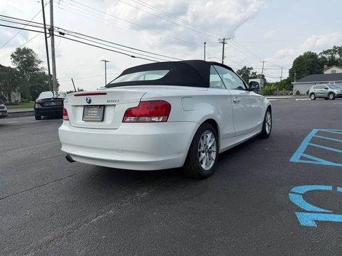 Used 2011 BMW 128i Convertible RWD image 4