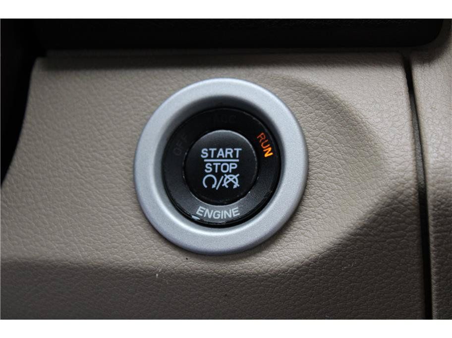 Used 2015 RAM 1500 Laramie Longhorn w/ Convenience Group AWD/4WD image 21