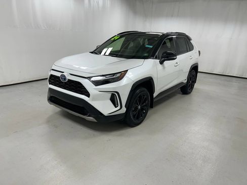 Used 2024 Toyota RAV4 XSE w/ Advanced Technology Package AWD/4WD image 2