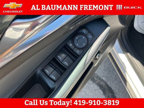 Used 2019 Buick Enclave Premium AWD/4WD image 11