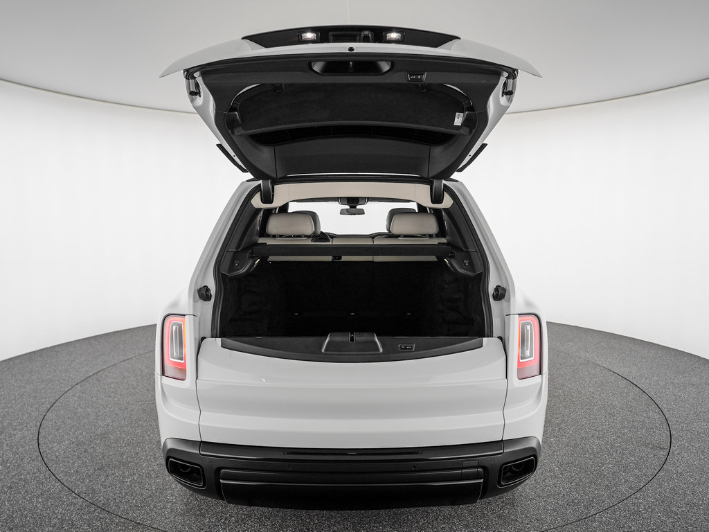 Used 2019 Rolls-Royce Cullinan AWD/4WD image 39