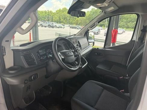 Used 2025 Ford Transit 250 Low Roof w/ Exterior Upgrade Package RWD image 8