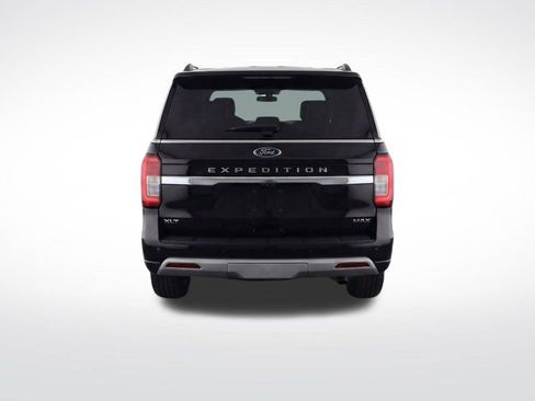 Used 2024 Ford Expedition Max XLT image 7