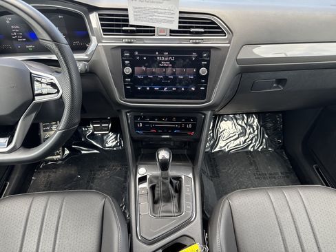 Certified 2023 Volkswagen Tiguan SE R-Line FWD image 14