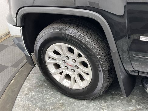 Used 2019 GMC Sierra 1500 SLE w/ SLE Value Package AWD/4WD image 30