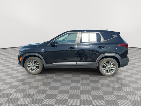 Used 2021 Kia Seltos LX AWD/4WD image 5