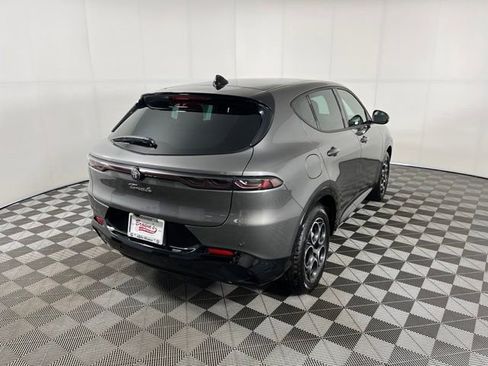 Used 2026 Alfa Romeo Tonale AWD/4WD image 7