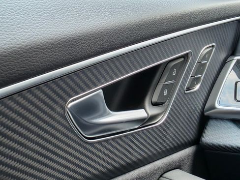 New 2026 Audi SQ8 Premium Plus AWD/4WD image 29