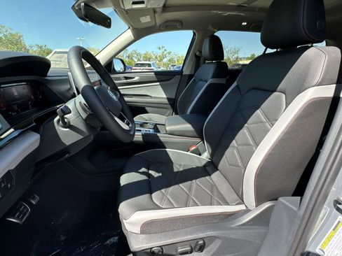 New 2026 Volkswagen Atlas Peak Edition AWD/4WD image 15