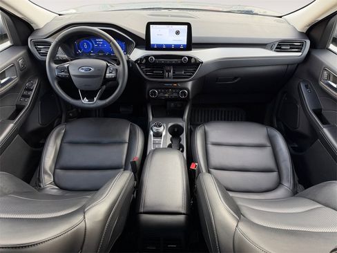 Used 2022 Ford Escape SEL w/ Technology Package image 16