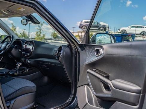 New 2025 Kia Soul EX image 7