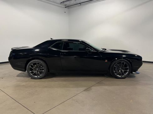 Used 2021 Dodge Challenger R/T Scat Pack image 2