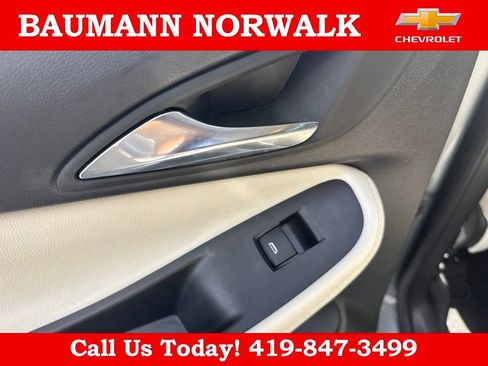 Used 2023 Buick Encore GX Preferred w/ Cold Weather Comfort Package FWD image 33