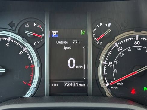 Used 2023 Toyota 4Runner Limited AWD/4WD image 35