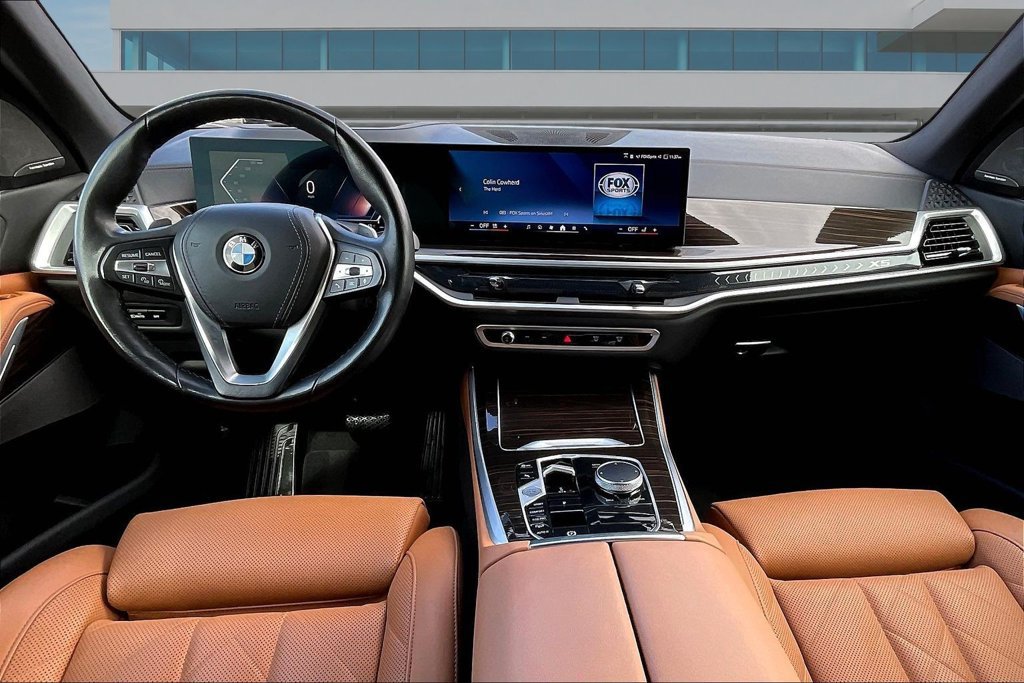 Used 2024 BMW X5 xDrive40i w/ Premium Package AWD/4WD image 7