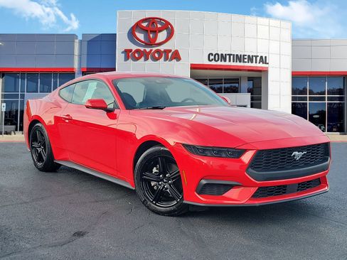 Used 2026 Ford Mustang Premium RWD image 2