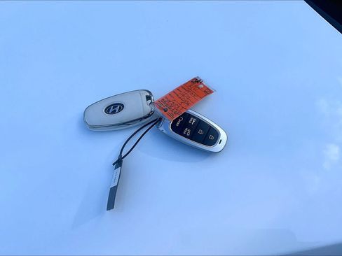 Used 2024 Hyundai Ioniq 5 SE AWD/4WD image 14