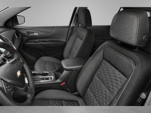 Used 2021 Chevrolet Equinox LT image 6