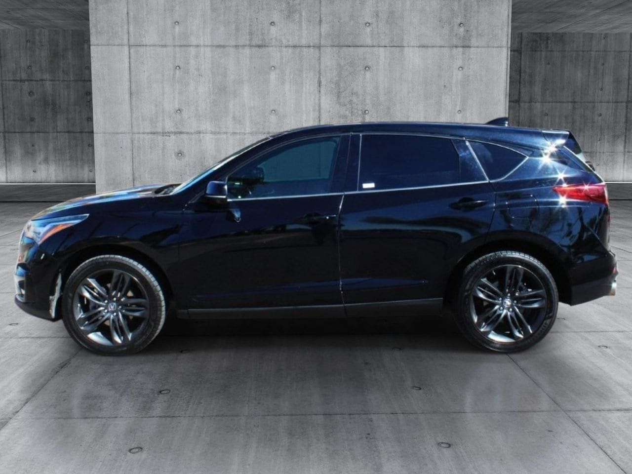 Used 2019 Acura RDX w/ Advance Package FWD image 2