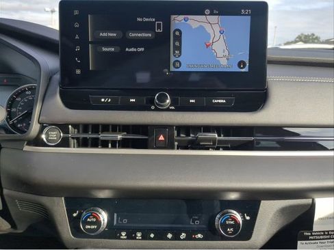 New 2026 Mitsubishi Outlander SE image 24