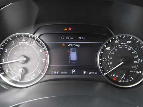 Used 2021 Nissan Armada SV RWD image 27
