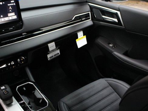 New 2026 Mitsubishi Outlander LE FWD image 22
