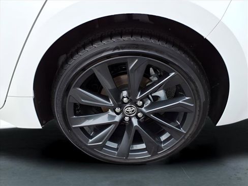 Used 2025 Toyota Corolla XSE image 12