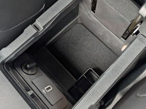 Used 2022 Ford Mustang GT Premium image 36