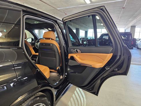 New 2026 BMW X5 xDrive50e w/ Executive Package AWD/4WD image 39