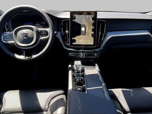 New 2026 Volvo XC60 B5 Ultra w/ Protection Package Premier AWD/4WD image 7