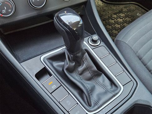 Used 2023 Volkswagen Jetta S image 14