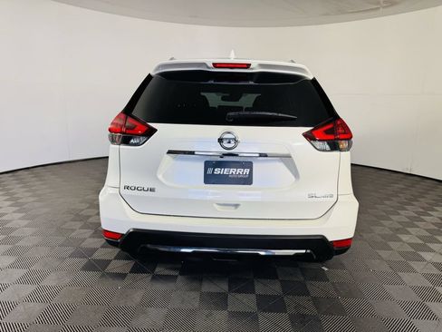 Used 2018 Nissan Rogue SL w/ Premium Package AWD/4WD image 25