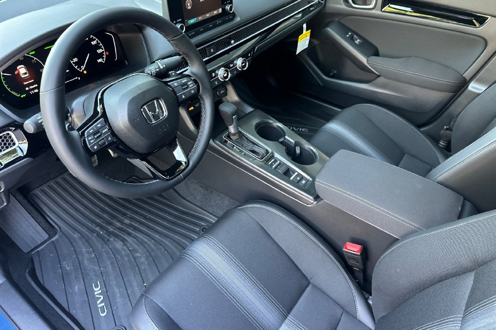 Used 2026 Honda Civic FWD Hybrid Sedan image 3