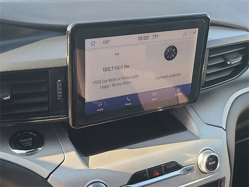 Used 2022 Ford Explorer XLT image 33