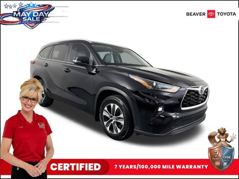 Used 2023 Toyota Highlander XLE FWD image 1