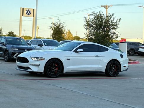 Used 2018 Ford Mustang GT Premium w/ Black Accent Package RWD image 2