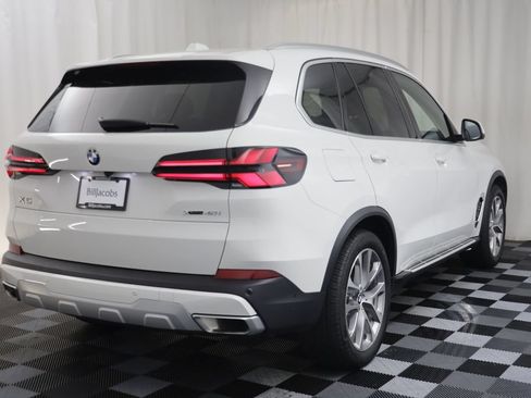 Used 2026 BMW X5 xDrive40i AWD/4WD image 16