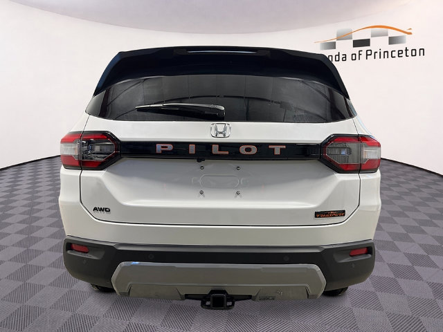 New 2026 Honda Pilot TrailSport image 4