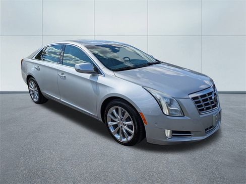 Used 2014 Cadillac XTS Luxury image 1