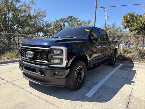 Used 2024 Ford F250 XLT w/ XLT Premium Package image 3