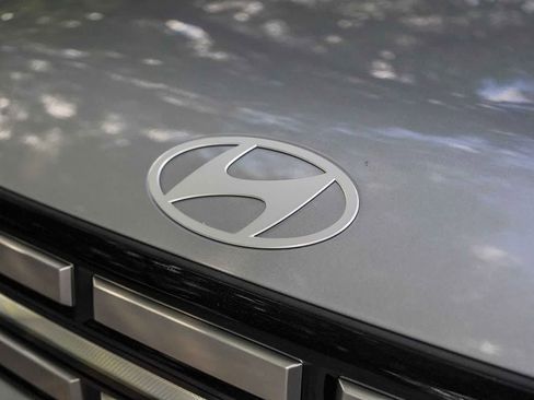 New 2026 Hyundai Santa Fe SE image 11