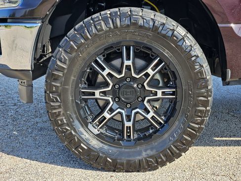 Used 2018 Ford F150 XLT w/ Equipment Group 301A Mid AWD/4WD image 13