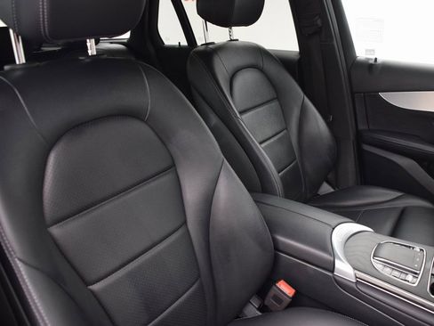 Used 2022 Mercedes-Benz GLC 300 image 16