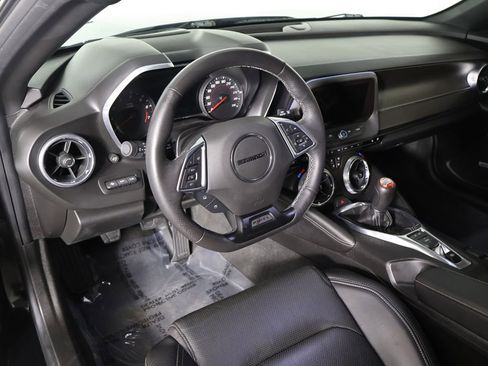 Used 2017 Chevrolet Camaro SS RWD image 26